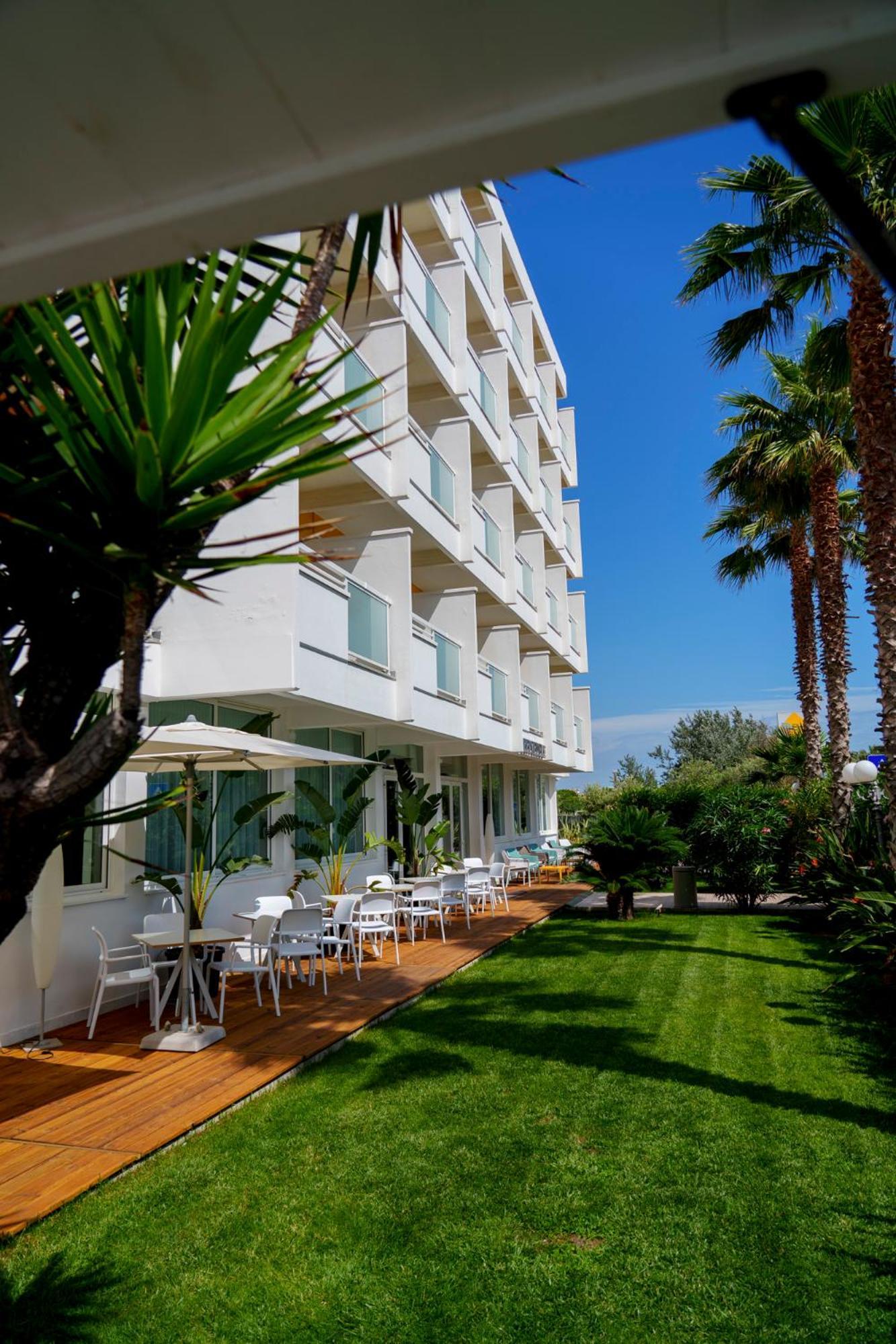 Hotel Belvedere Martinsicuro Exterior photo